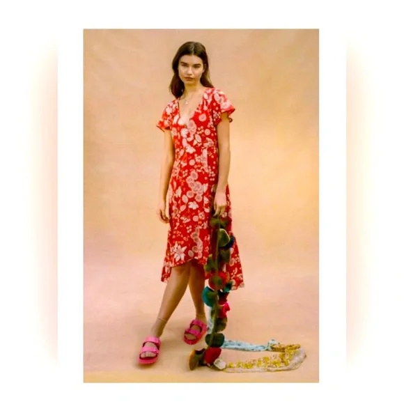NWT Urban Outfitters Daphne Red / Orange Floral Midi Ruffle Wrap Dress Medium M - Picture 3 of 12